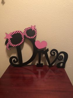 Diva wall hanging