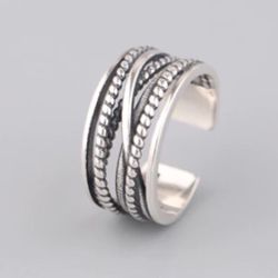 R66 - 925  sterling silver Geometric Ring!