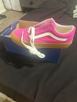 Old Skool LX Raspberry Rose Vans With Classic Gum Sole