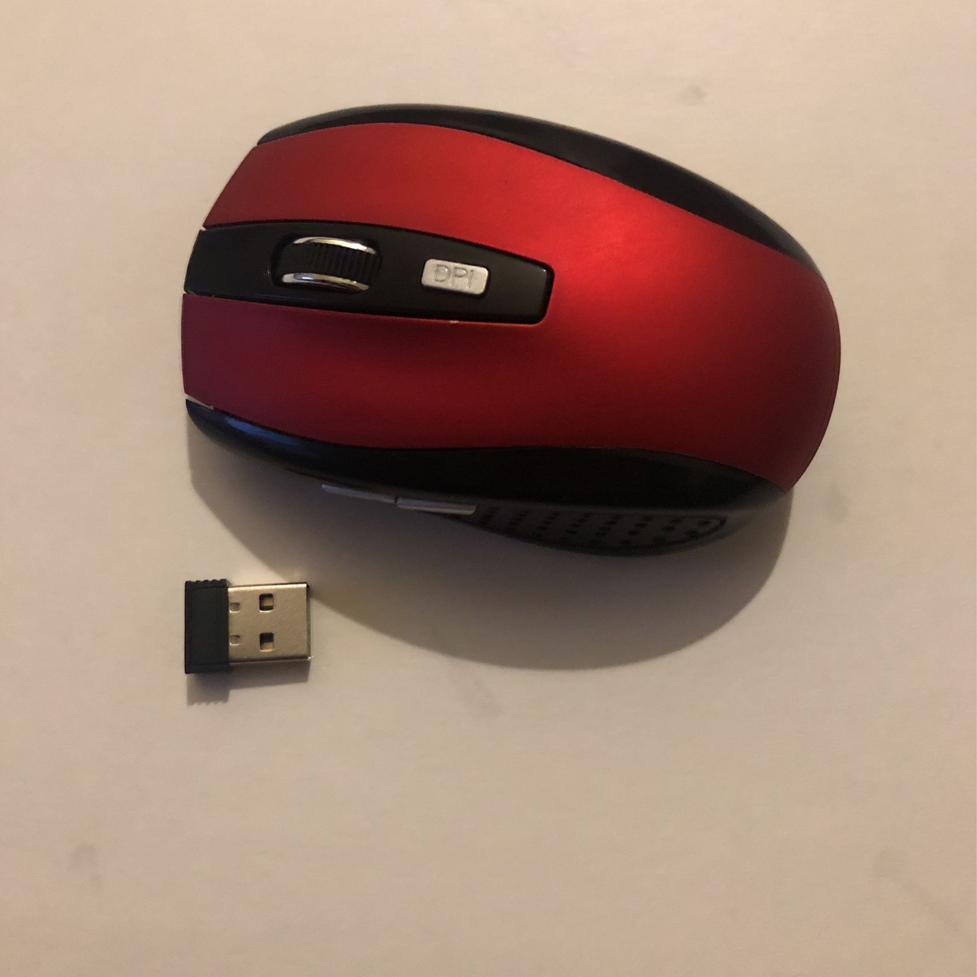 Mouse For Home/work/gaming BRAND NEW Wireless And Bluetooth Conectivity
