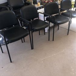 5 Sturdy Chairs Cushioned