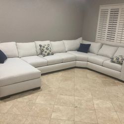 White Cloud Sectional