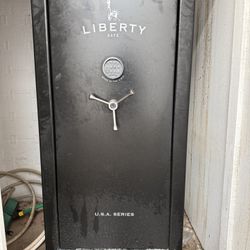 Liberty USA 36 Safe