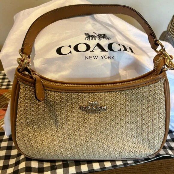 Coach Teri Shoulder Bag Straw Bag