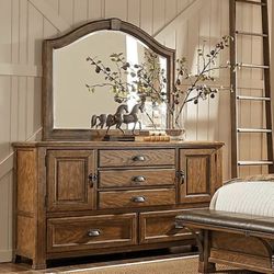 Vintage Pulaski Eric Church Highway To Home Heartland Falls Collection Dresser With Mirror 