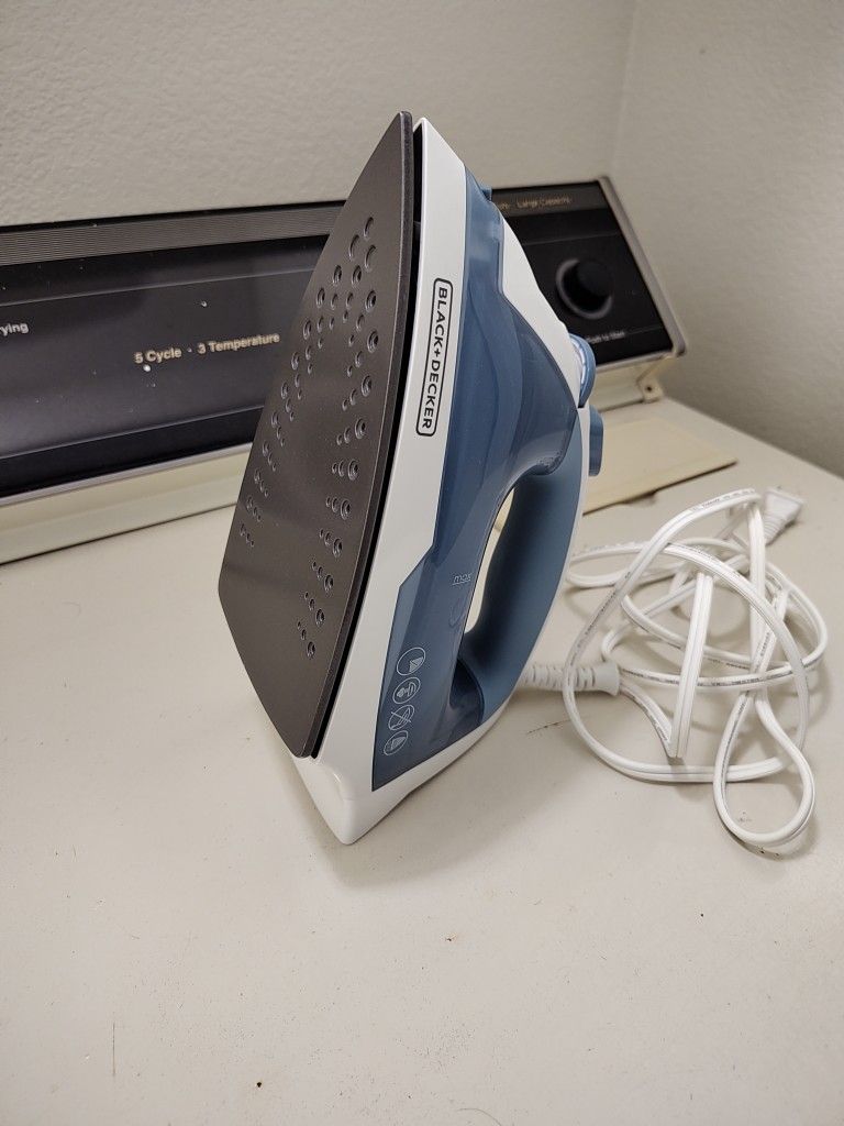 Black+Decker Steam Iron