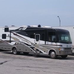 Outlaw Toy Hauler 