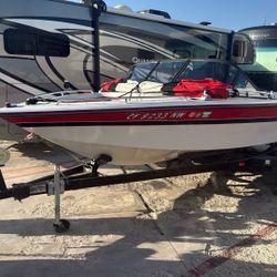 Ski Nautique 19.5 Boat