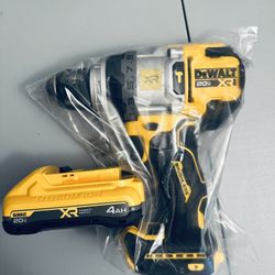 Dewalt 20v Max Hammer Drill With Battery 