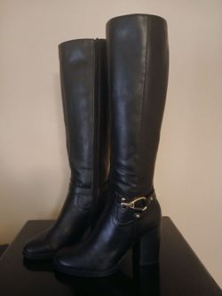 Black Knee-High Heeled Riding Boots