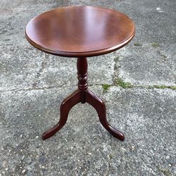 Bombay Co Mahogany  Side Table