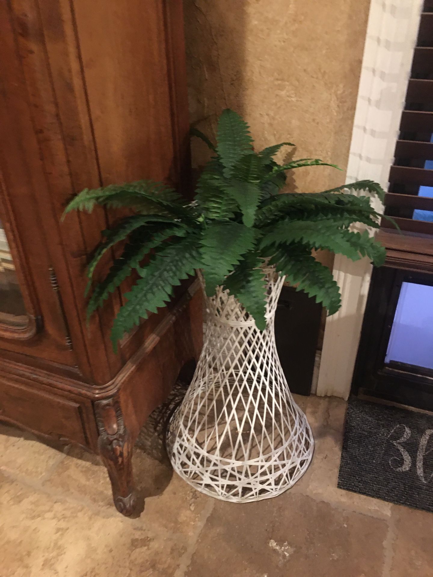 Vintage Spun Fiberglass Plant Stand With Fern