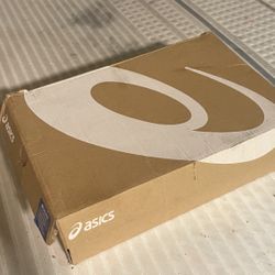 ASICS 