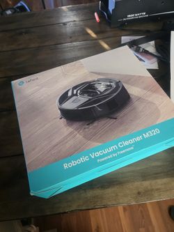 Lefant M320 Robot Vacuum Cleaner, Carpet Detection, 6,000 Pa Suction, Low Noise, 800ml Visible Dustbin, 210 Mins Runtime, Self-Charging, Works with Al