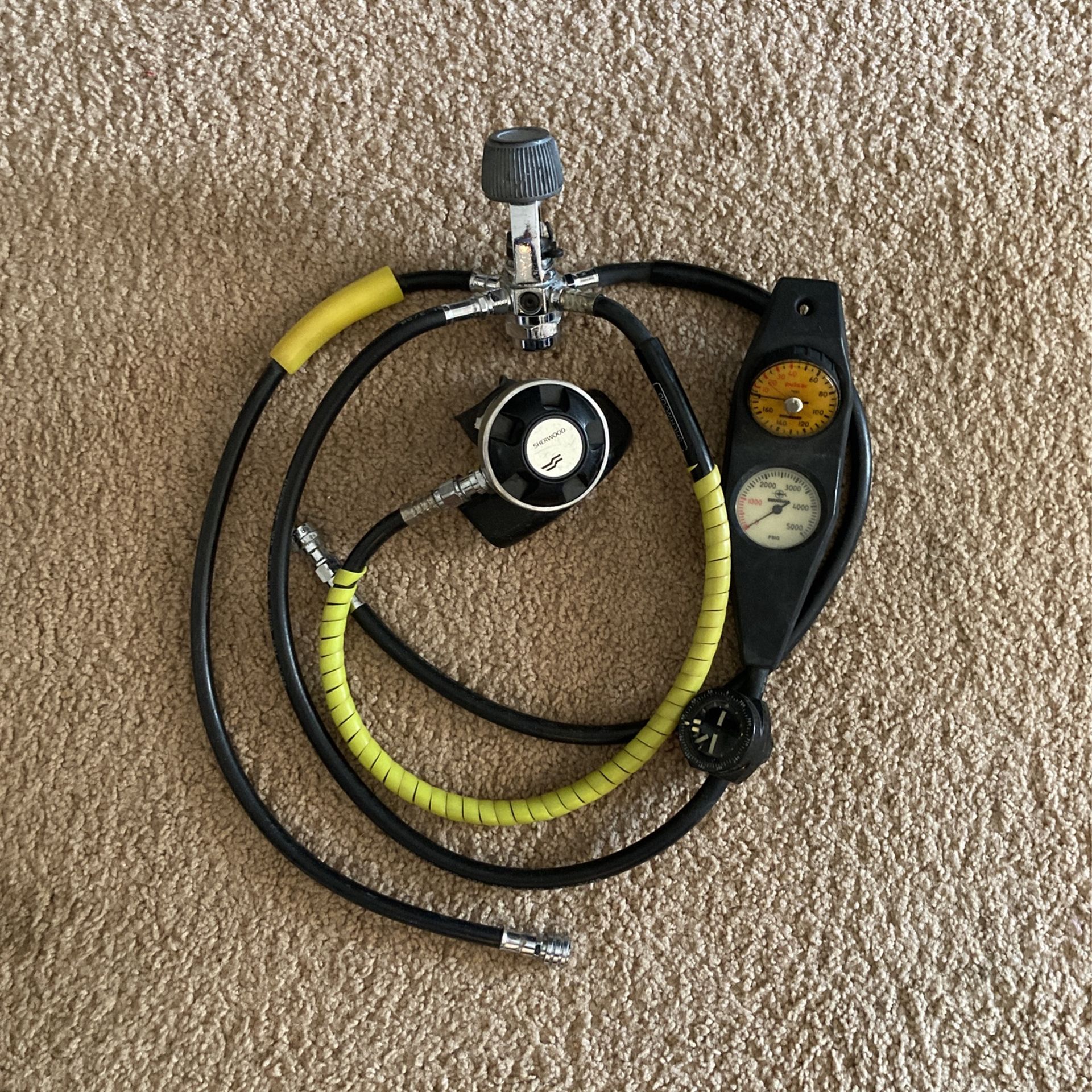 SHERWOOD SCUBA レギュレータースキューバ レギュレーター SHERWOOD