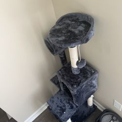 Cat Tower/Scratching Post