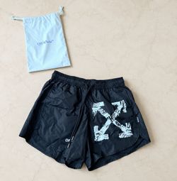 NWT Off-White Newspaper Arrows Swim Shorts Black Size M + Bag 87535