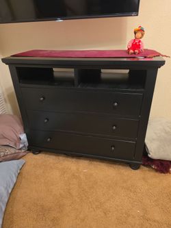 Bedroom dresser tv stand aspen home