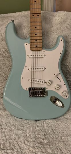 Squier Sonic Stratocaster Electric Guitar - Surf Green