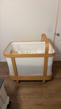 Cradlewise Smart Bassinet/Crib