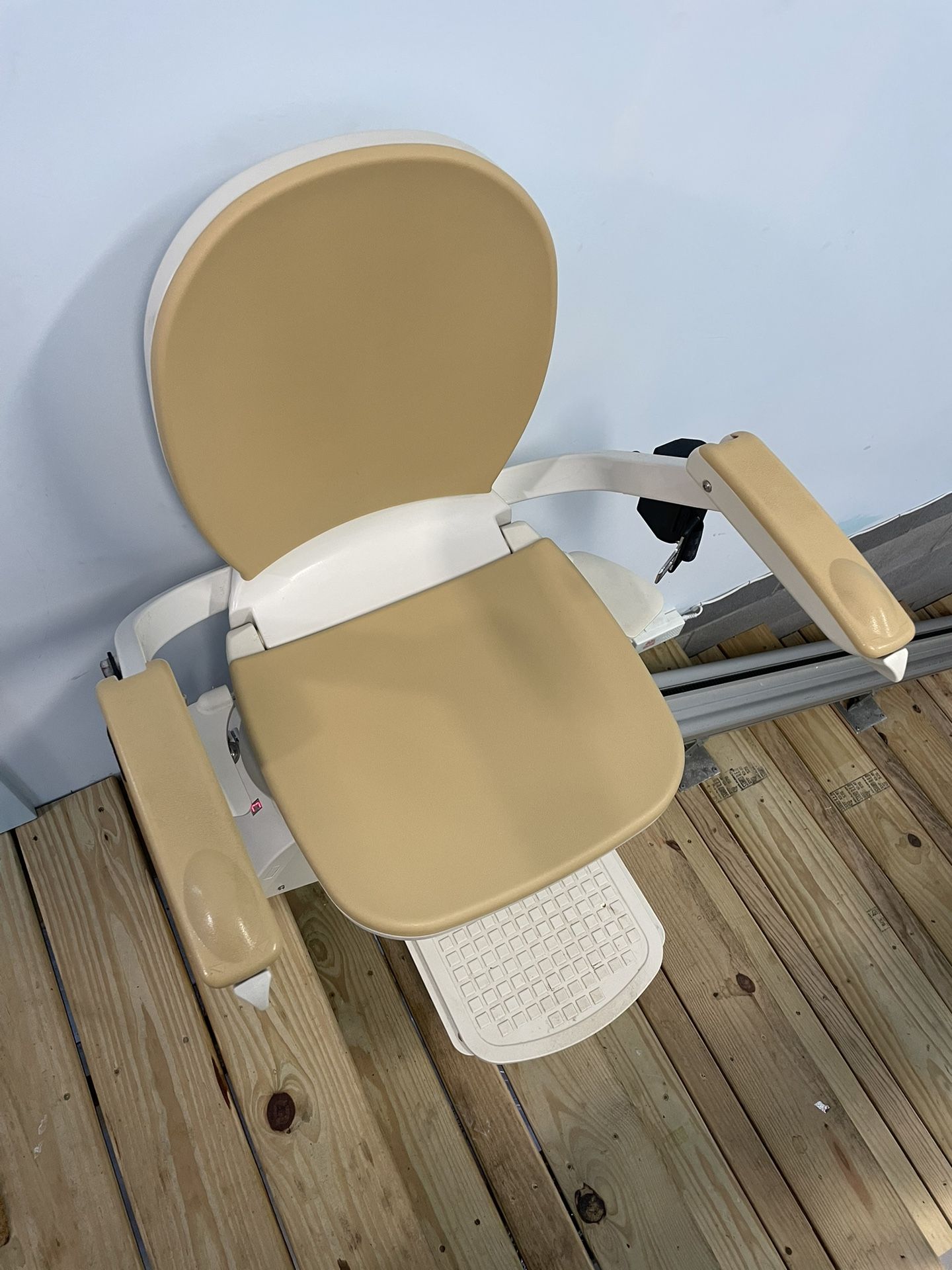 Acorn Superglide 130 T700 Outdoor Chairlift