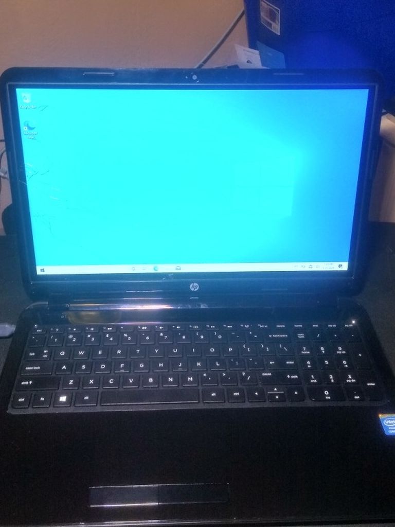 HP i3 Laptop Nice Clean Like New Windows 10 Microsoft Office Antivirus