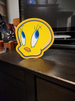 Tweety Bird Metal Plaque