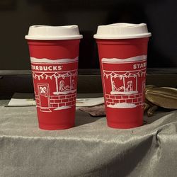 Starbucks 2025 Christmas cups