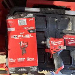 Milwaukee M12 1/2 Stubby