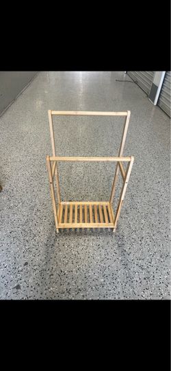Towel rack