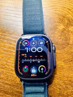 Apple Watch Ultra 2 (GPS + Cellular) 49MM
