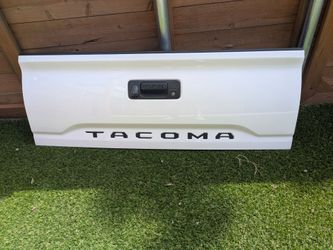 2022 3rd Gen Tacoma Tailgate