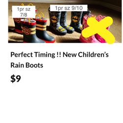 Get them before they’re gone !! New Children’s Rain Boots 