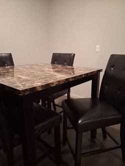 Table and chairs 42" x 42" Dark Oak Wood