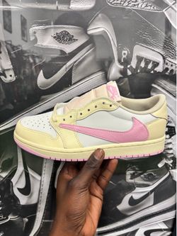 Shy pink Dunk Low