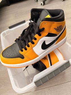 Jordan kicks