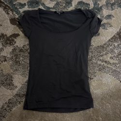 Forever 21 Black Scoop Neck T-Shirt