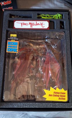 Spawn Poseable Action Figure Record Breaking Comic