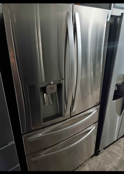 Stainless Steel LG French Door Fridge with IceMaker