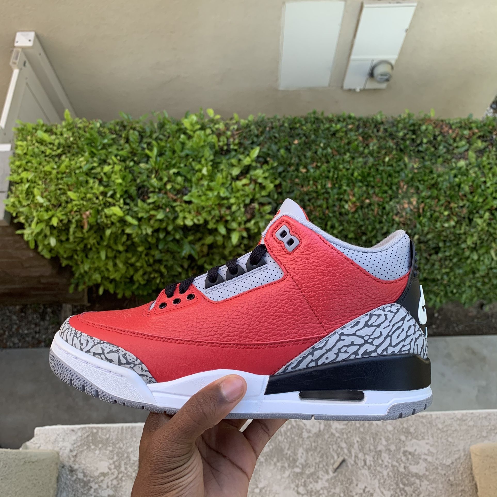 Air Jordan 3 Retro Red Cement “Unite”