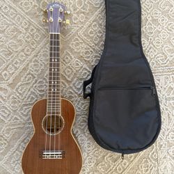 Lanikai Model CKCGC Concert Ukulele w/ Gig Bag