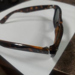 Ray Ban Sunglasses RB 2132