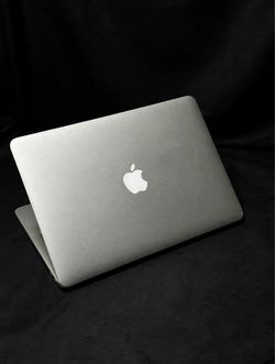 Apple MacBook Air 13” i5/8GB/256GB SSD $180