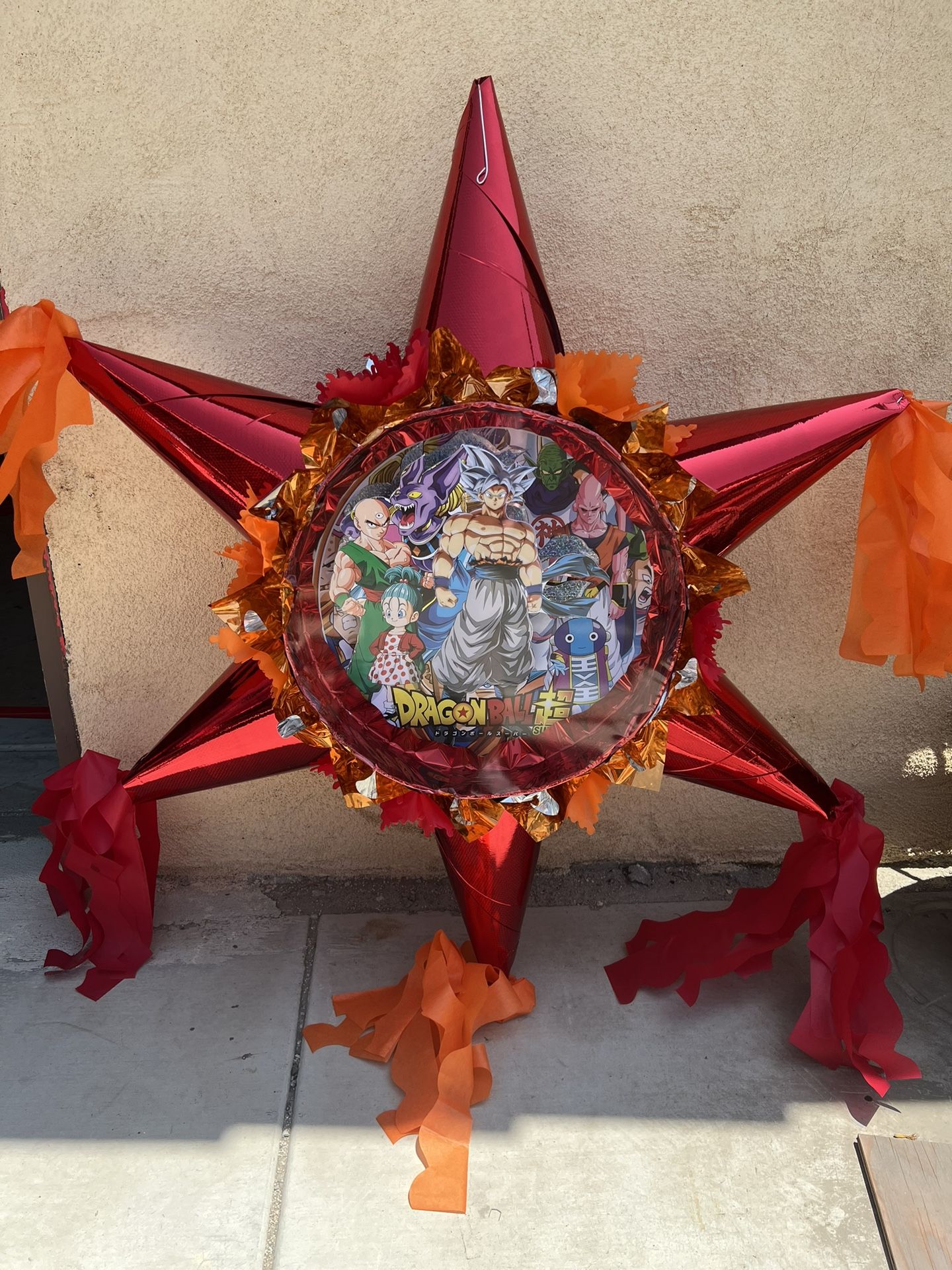 CONVER PARTY Piñata Dragon Ball – 33x28 Cm – Vrolijke Feestdecoratie Voor Verjaardagen En Themafeestjes – Breek De Piñata En Laat De Verrassing Vallen!