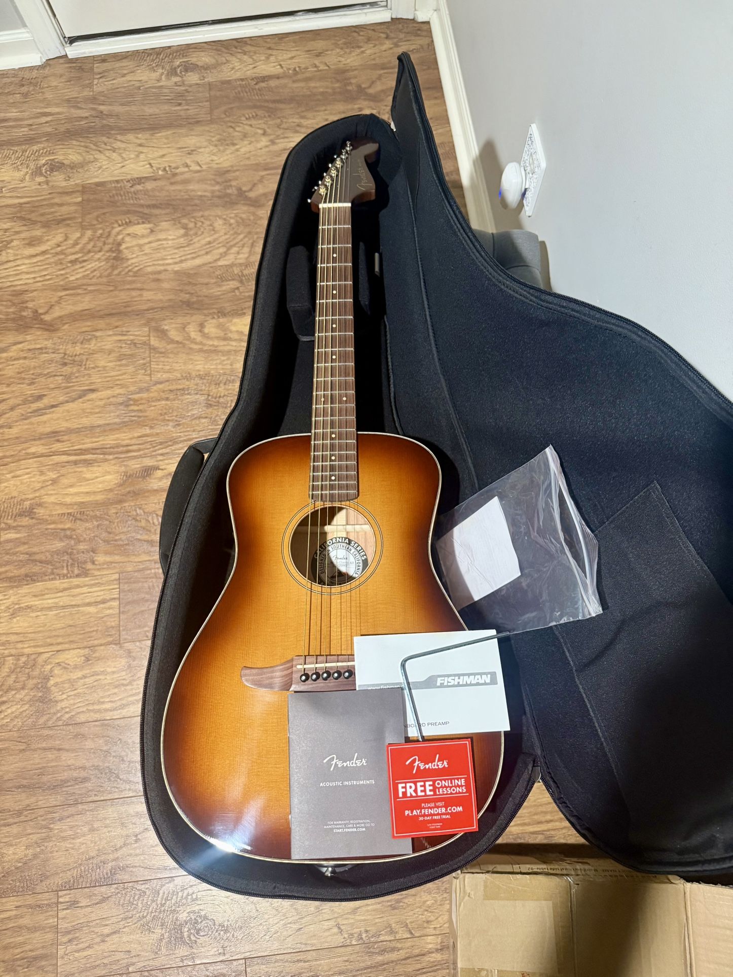 Fender Malibu Classic In Aged Cognac Burst Finish