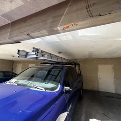 32’ LOUISVILLE EXTENSION LADDER 