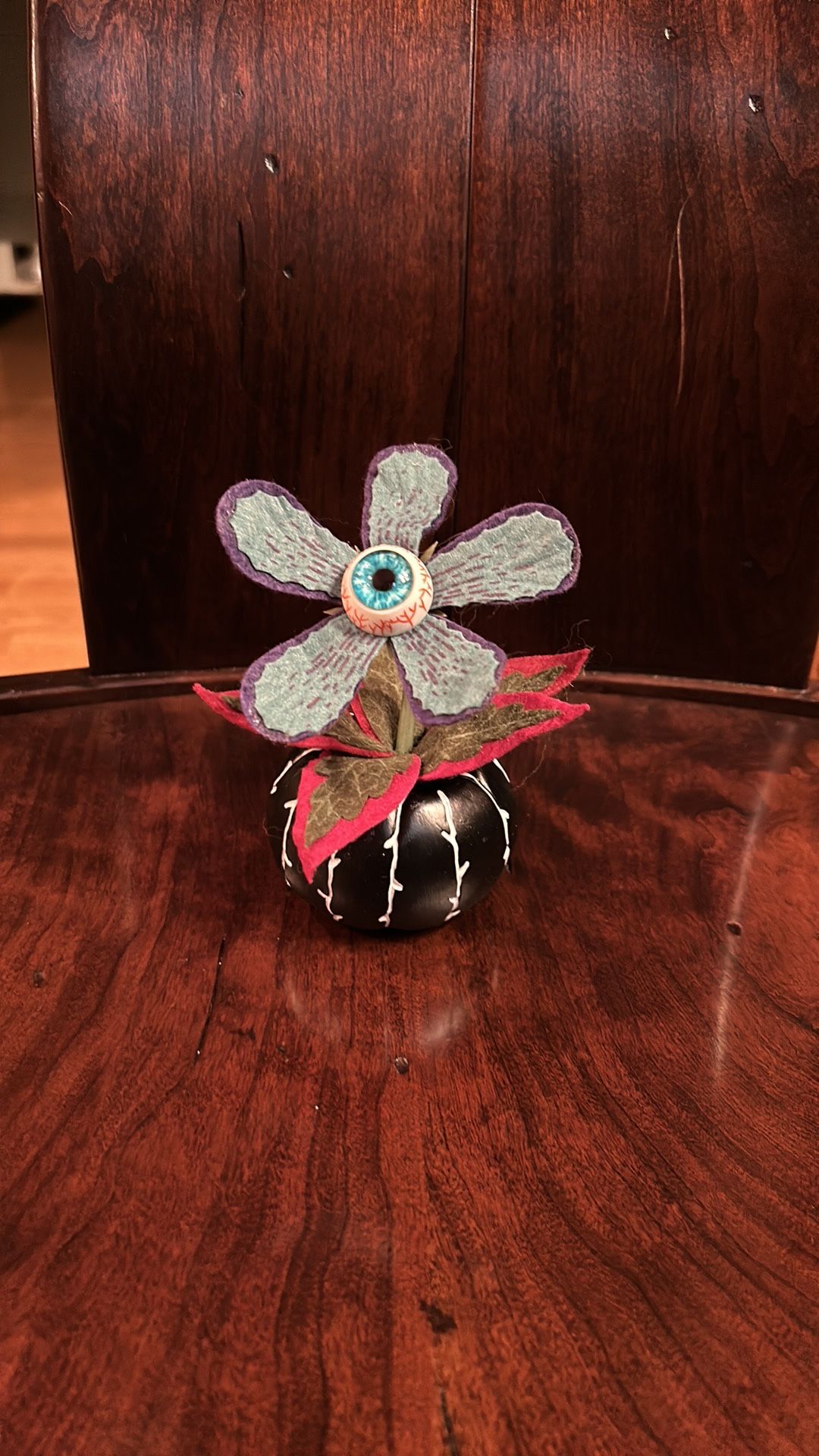 Hyde & Eek Mini Creepy Succulent