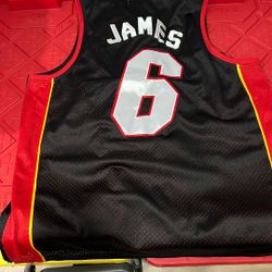 Lebron James Jersey