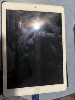 Apple iPad with Cracked Screen