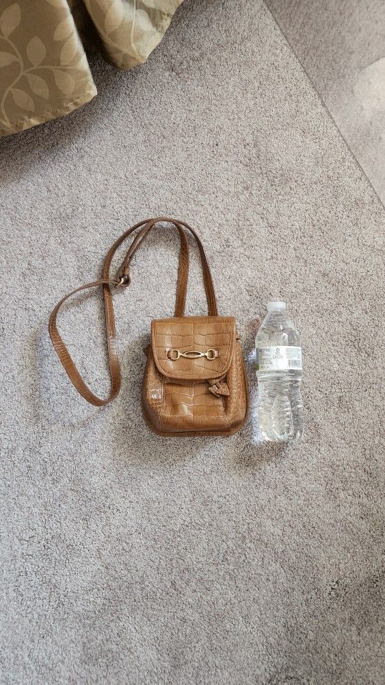 Leather Co. Crossbody Bag